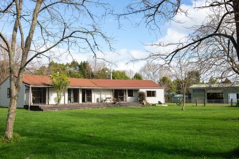 Photo of property in 92 Arcus Road, Te Horo, Otaki, 5582