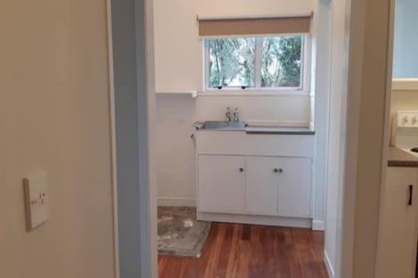 Photo of property in 26 Paynters Avenue, Strandon, New Plymouth, 4312