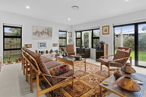 Photo of property in 6 Kingi Te Ahoaho Place, Otaki, 5512