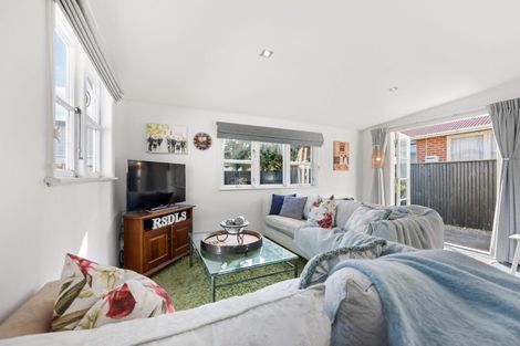 Photo of property in 13 Richmond Street, Petone, Lower Hutt, 5012