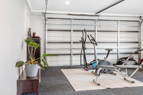 Photo of property in 2 Shearwater Lane, Whitby, Porirua, 5024