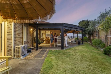 Photo of property in 29 Mcleod Place, Papamoa Beach, Papamoa, 3118