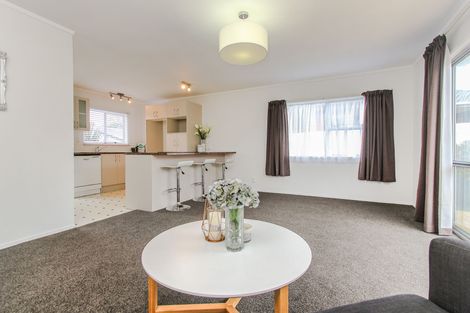 Photo of property in 55 Stottholm Road, Titirangi, Auckland, 0604