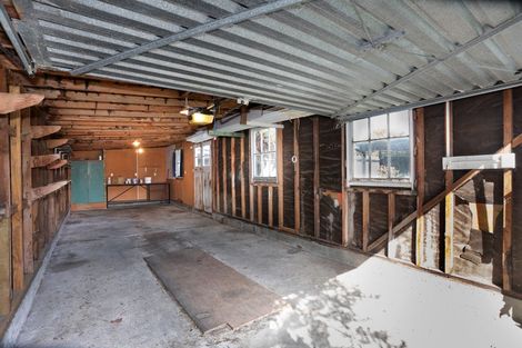 Photo of property in 40 Follett Street, Marton, 4710