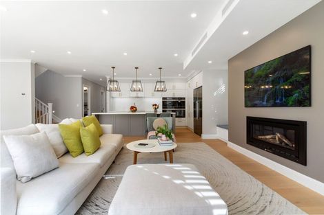 Photo of property in 6 Bevyn Street, Castor Bay, Auckland, 0620