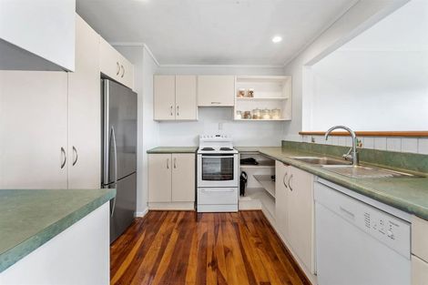 Photo of property in 528 Beach Road, Murrays Bay, Auckland, 0630