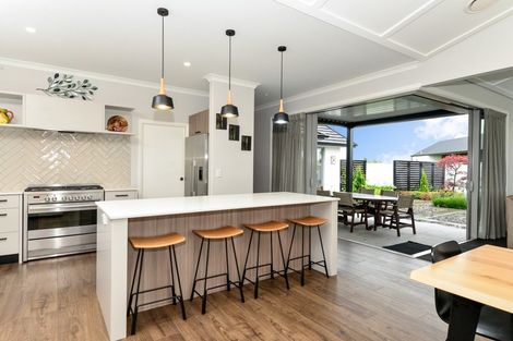 Photo of property in 33 Mike Smith Drive, Cambridge, 3434