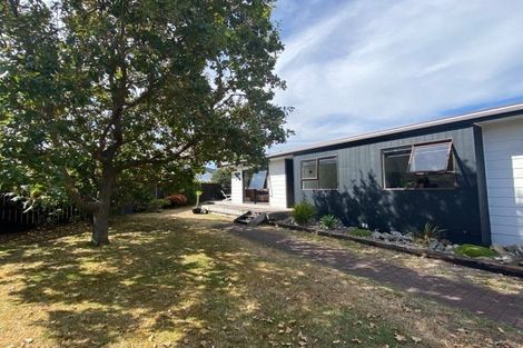 Photo of property in 75 Mazengarb Road, Paraparaumu Beach, Paraparaumu, 5032