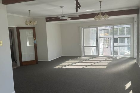 Photo of property in 5 Hollies Crescent, Johnsonville, Wellington, 6037