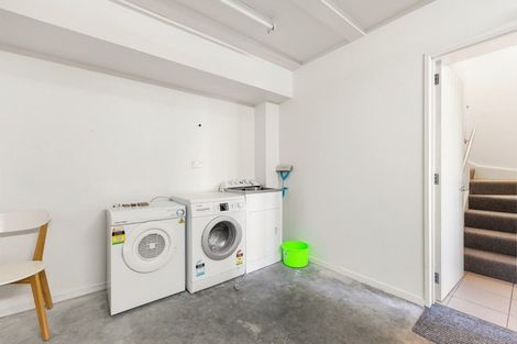 Photo of property in Arno Apartment, 10/8 Mckerrow Place, Sunshine Bay, Queenstown, 9300