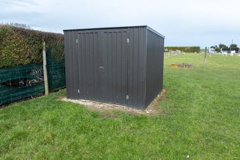 Photo of property in 24 Mckinnon Road, Edendale, Wyndham, 9893