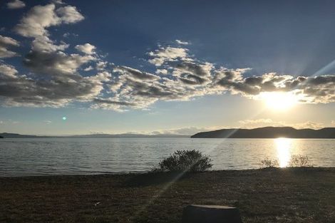 Photo of property in 44 Kinloch Road, Kinloch, Taupo, 3377