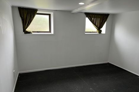 Photo of property in 8 Britton Avenue, Mount Roskill, Auckland, 1041