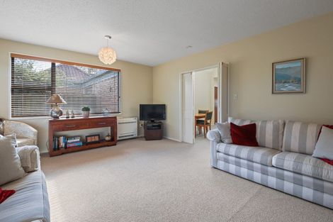 Photo of property in 2/4 Gatonby Place, Avonhead, Christchurch, 8042