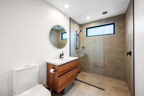 Photo of property in 2 Mcneil Crescent, Wanaka, 9305