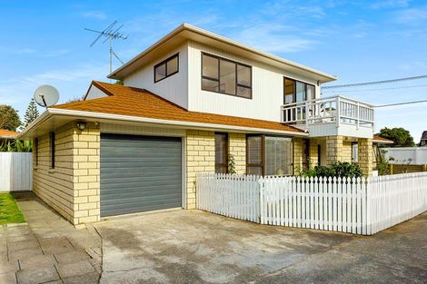 Photo of property in 7 Ngapotiki Street, Paraparaumu Beach, Paraparaumu, 5032