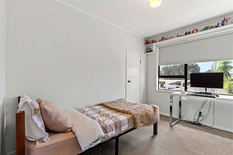 Photo of property in 1/86 Stanley Road, Glenfield, Auckland, 0629