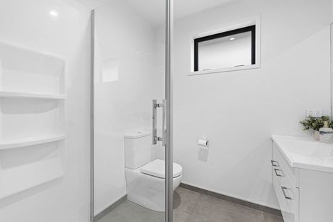 Photo of property in 5a Massey Street, Westown, New Plymouth, 4310