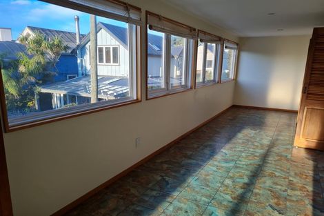 Photo of property in 6 Stoke Street, Sumner, Christchurch, 8081