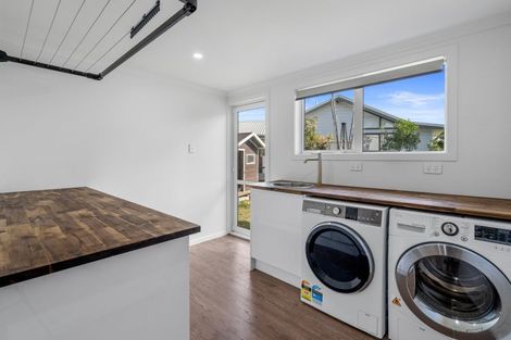 Photo of property in 61 Links View Drive, Omokoroa, 3114