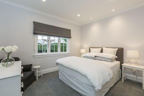 Photo of property in 9 Gillean Street, Havelock North, 4130