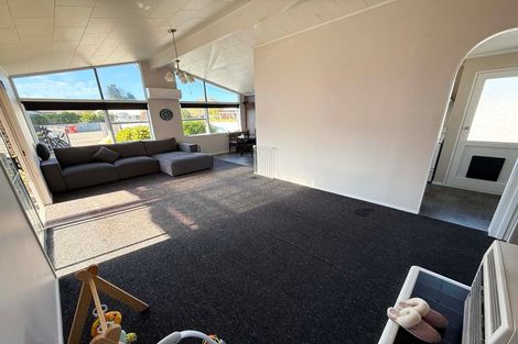 Photo of property in 325 Cambridge Avenue, Ashhurst, 4810