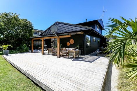 Photo of property in 23 Linda Street, Oakura, 4314