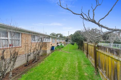 Photo of property in 84a Royal View Road, Te Atatu South, Auckland, 0610