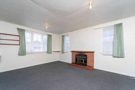 Photo of property in 90 Cameron Crescent, Masterton, 5810