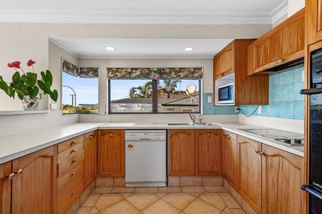Photo of property in 816 Papamoa Beach Road, Papamoa Beach, Papamoa, 3118