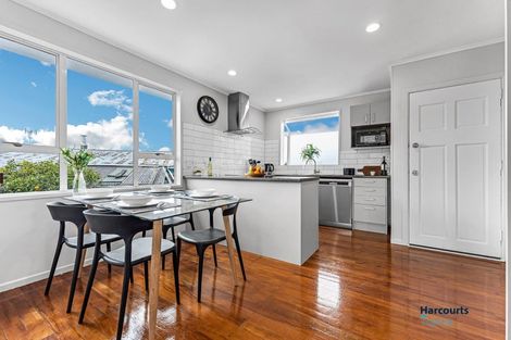 Photo of property in 1/52 Harrington Road, Henderson, Auckland, 0610