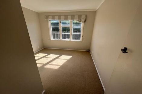 Photo of property in 1/52 Muir Avenue, Mangere Bridge, Auckland, 2022