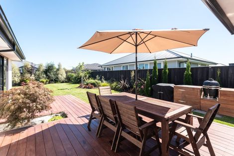 Photo of property in 30 Highgate Drive, Rangiora, 7400