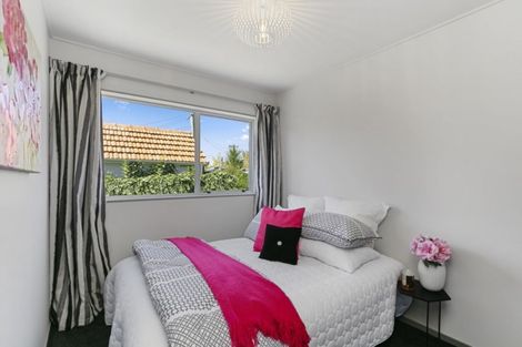 Photo of property in 2/14 Spiers Street, Karori, Wellington, 6012