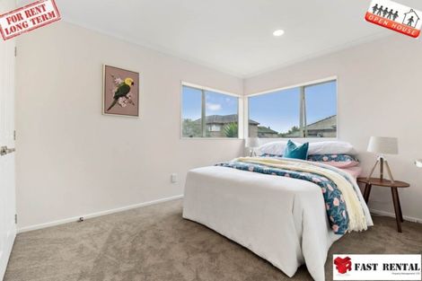 Photo of property in 1/12 Wernham Place, Northcote, Auckland, 0626