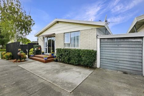 Photo of property in 11 Chipping Lane, Redwood, Christchurch, 8051