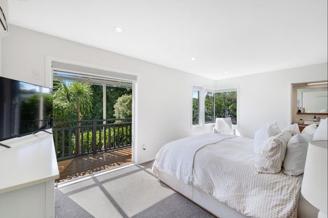 Photo of property in 9 Shelly Beach Parade, Cockle Bay, Auckland, 2014