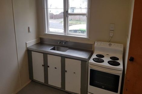 Photo of property in 5- 7 Hazard Grove, Cannons Creek, Porirua, 5024