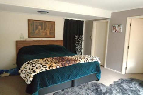 Photo of property in 68b Chatsworth Road, Silverstream, Upper Hutt, 5019