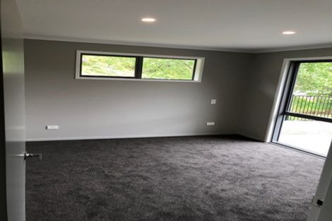 Photo of property in 4 Genoa Place, Whitby, Porirua, 5024