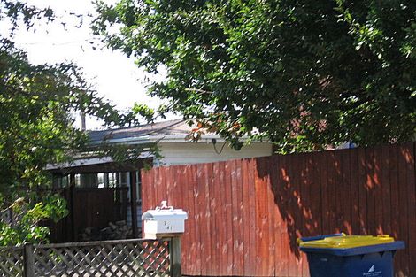 Photo of property in 3/41 Nikau Street, New Lynn, Auckland, 0600