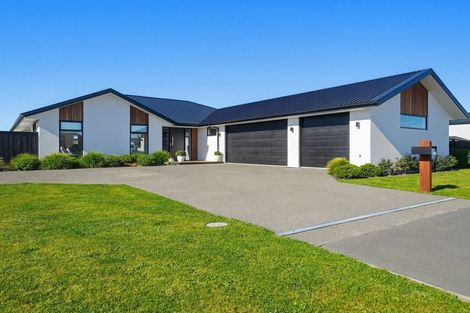 Photo of property in 19 Suffolk Drive, Kirwee, 7571