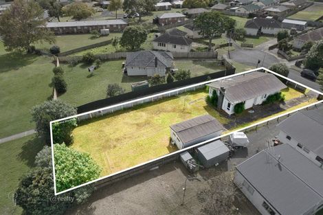 Photo of property in 6 Alamein Place, Pukekohe, 2120