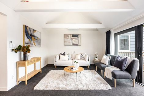 Photo of property in 7b Central Terrace, Alicetown, Lower Hutt, 5010