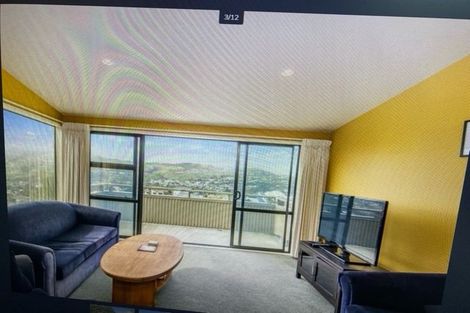 Photo of property in 16 Atamira Close, Churton Park, Wellington, 6037