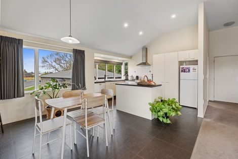 Photo of property in 76 Ngatai Road, Otumoetai, Tauranga, 3110