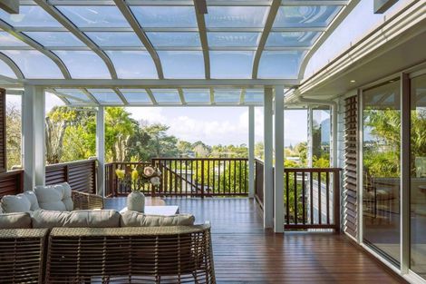 Photo of property in 86 Parr Terrace, Castor Bay, Auckland, 0620