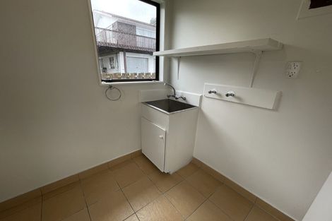 Photo of property in 6 Marco Place, Highland Park, Auckland, 2010
