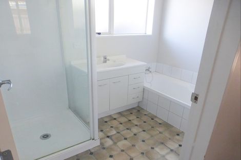 Photo of property in 12 Kydd Lane, Hornby, Christchurch, 8042