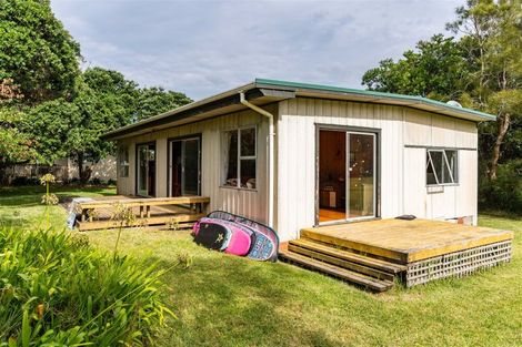 Photo of property in 829 Cove Road, Waipu, 0582